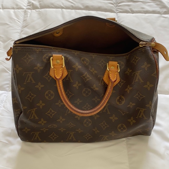 Louis Vuitton Handbags - Louis Vuitton Speedy 30 - used but authentic